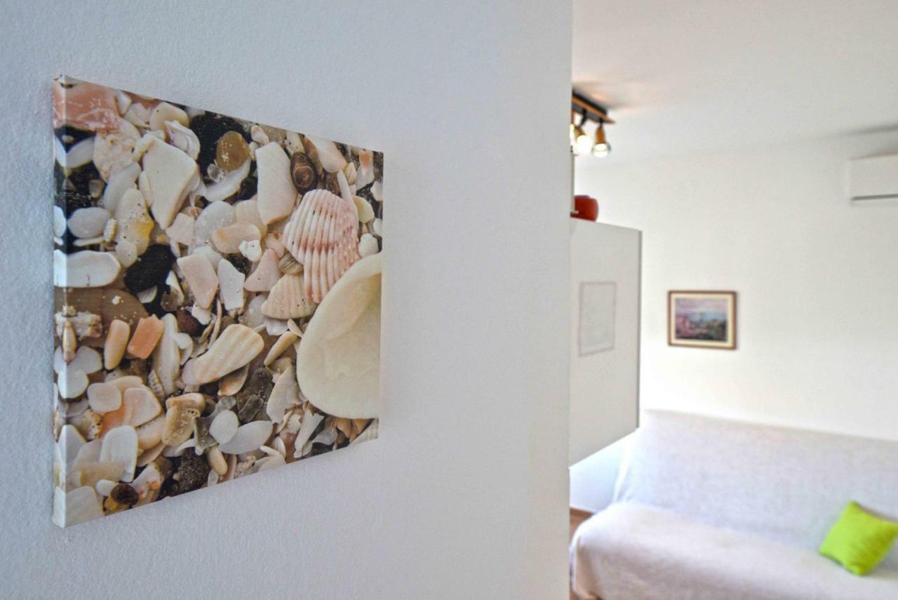 Apartmani Dora มูร์แตร์ ภายนอก รูปภาพ